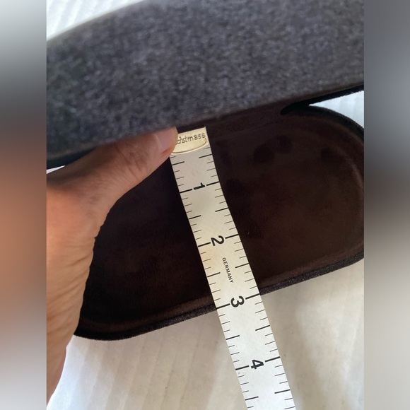 TOM FORD Brown Velvet and Suede Microfiber Clamshell Sunglass Case - Picture 10 of 13